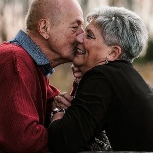 Meet your Posher, Lucye